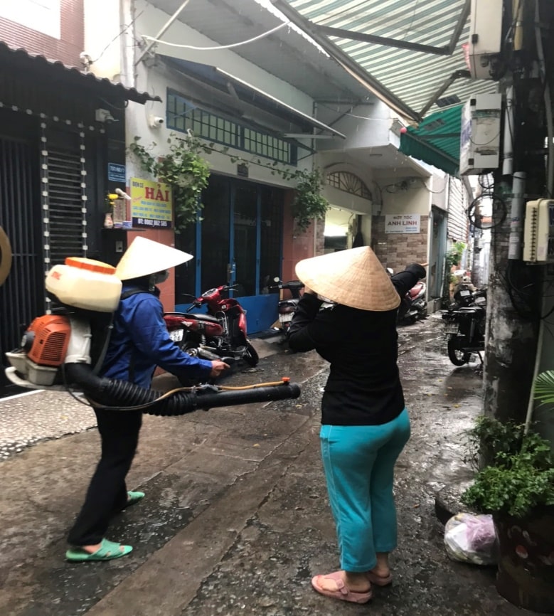 TRẠM Y TẾ PHƯỜNG 10 – TÂN BÌNH ĐẨY MẠNH CÔNG TÁC PHÒNG, CHỐNG SỐT XUẤT HUYẾT TRÊN ĐỊA BÀN